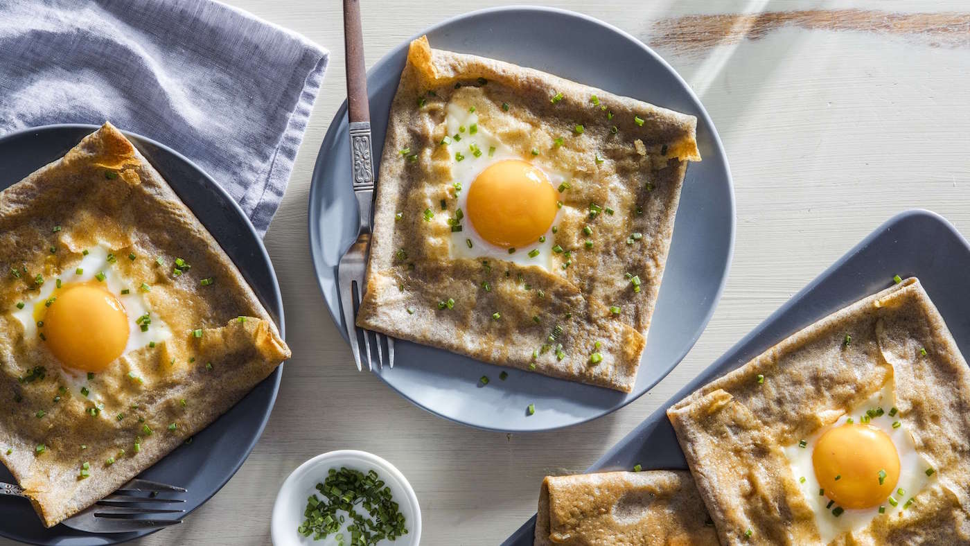 特撮 Crepes et galettes Galette Bretonne Recipe - French Savory Buckwheat Crepes